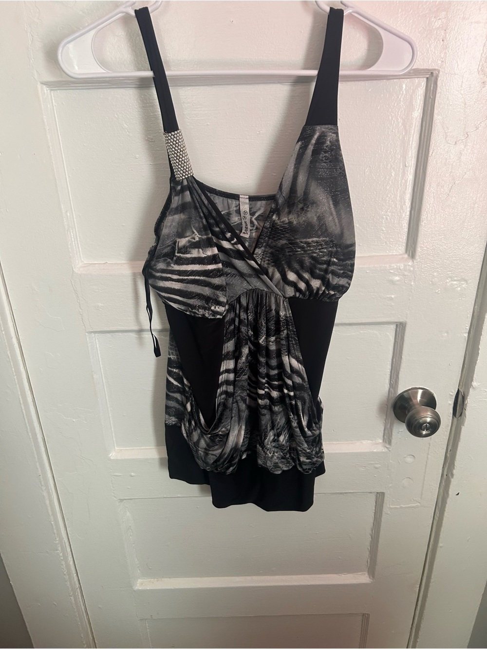 Women's Black & Gray Draped Tank Top